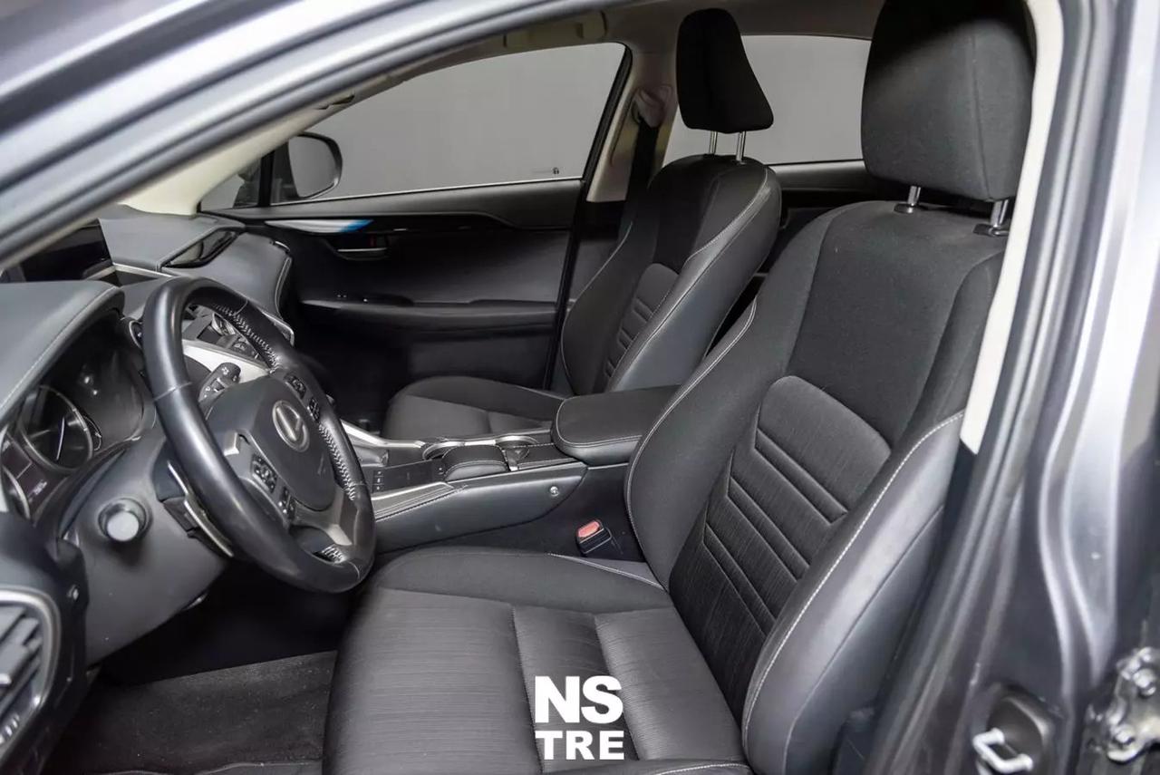 Lexus NX 300h 2.5 Hybrid Business CVT