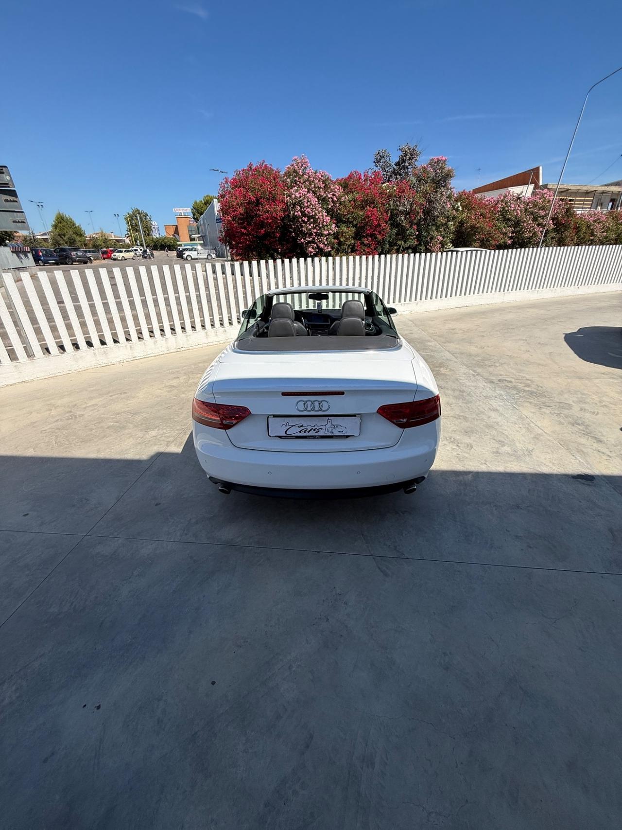 Audi A5 Cabrio 2.7 TDI F.AP. Ambiente
