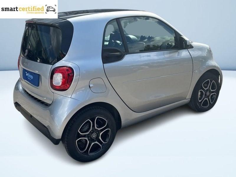 smart fortwo EQ PULSE 22KW