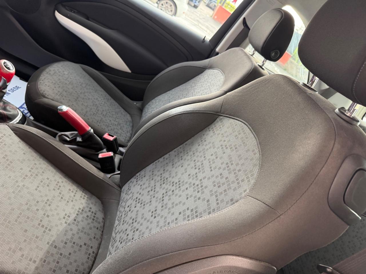 Opel Adam 1.4 87 CV GPL Tech Slam