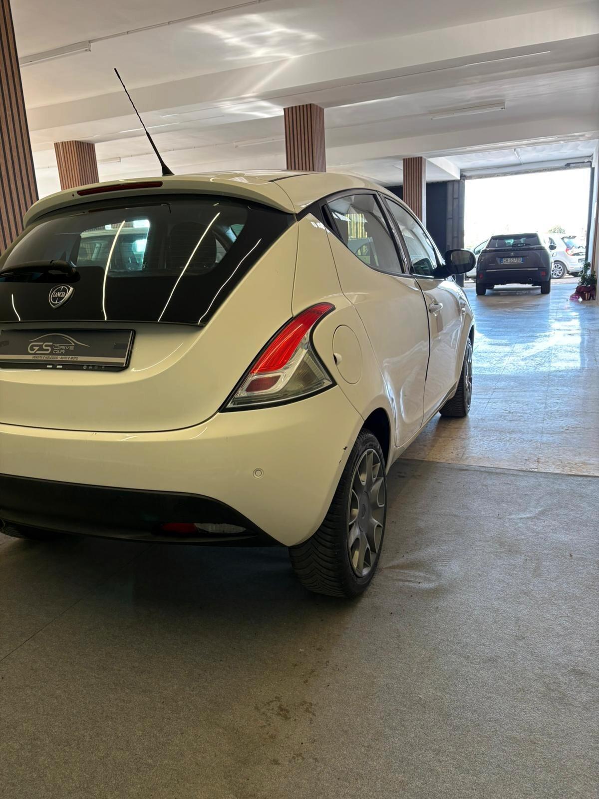 Lancia Ypsilon 1.3 MJT 16V 95 CV 5 porte S&S Platinum