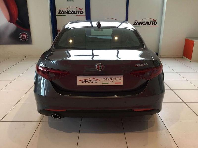 Alfa Romeo Giulia 2.2 T-D 150CV TECH EDITION USATO GARANTITO