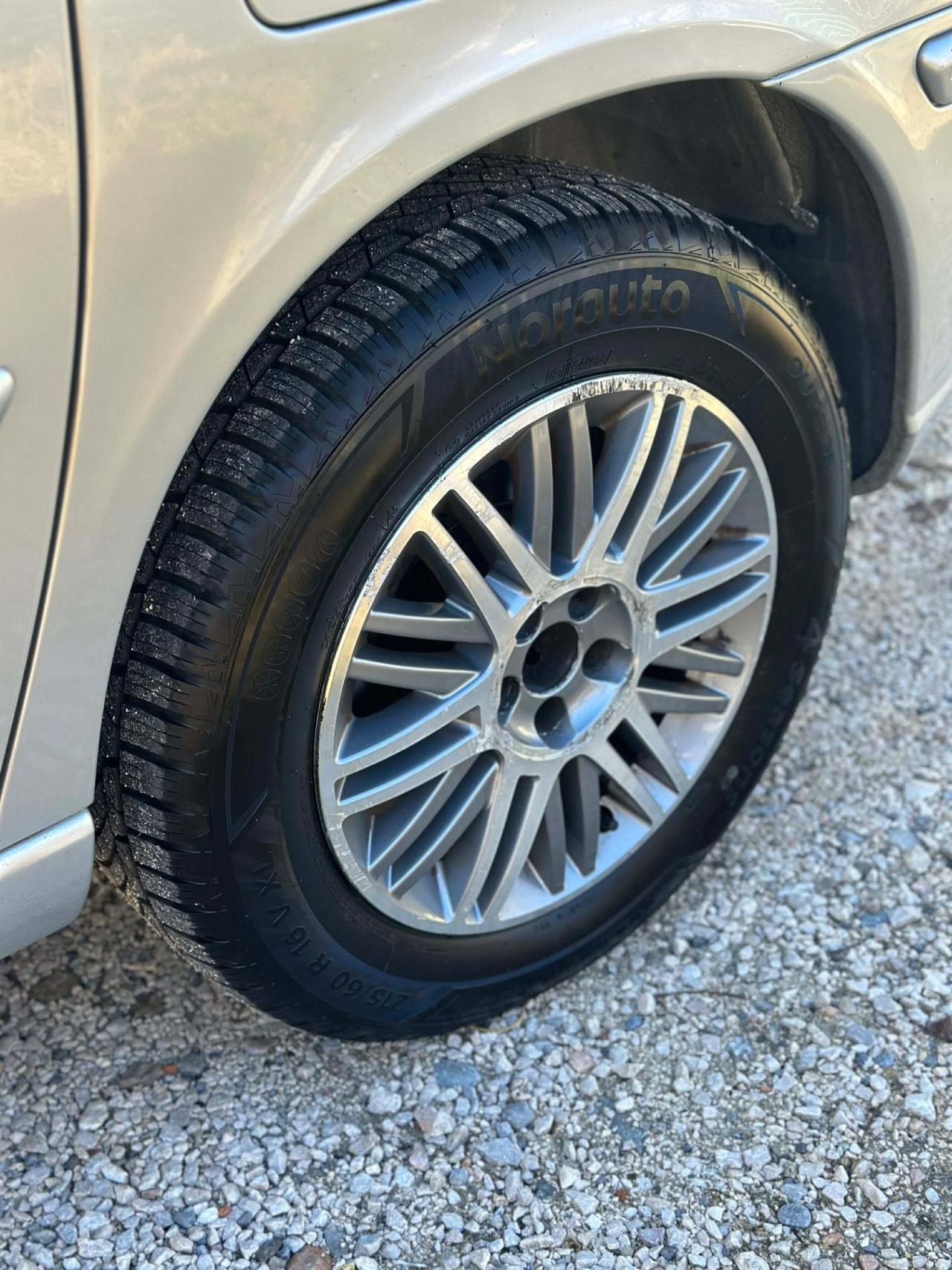 Lancia PHEDRA 2.2 MJT PLATINO 7POSTI KMCERT UNICOPR