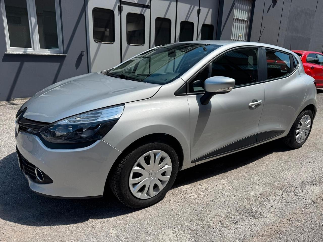 Renault Clio 1.2 75CV 5 porte Wave*EURO5B*NEOPATENTATI