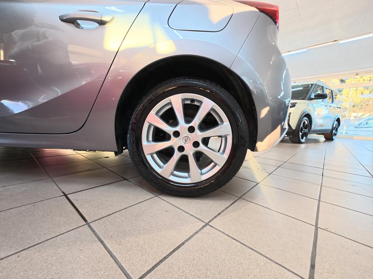 Opel Corsa 1.2 Edition 75 cv