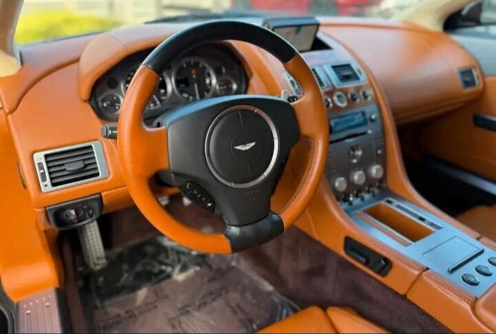 Aston Martin DB SPETTACOLARE DB9 Volante Touchtronic cabrio garanzia