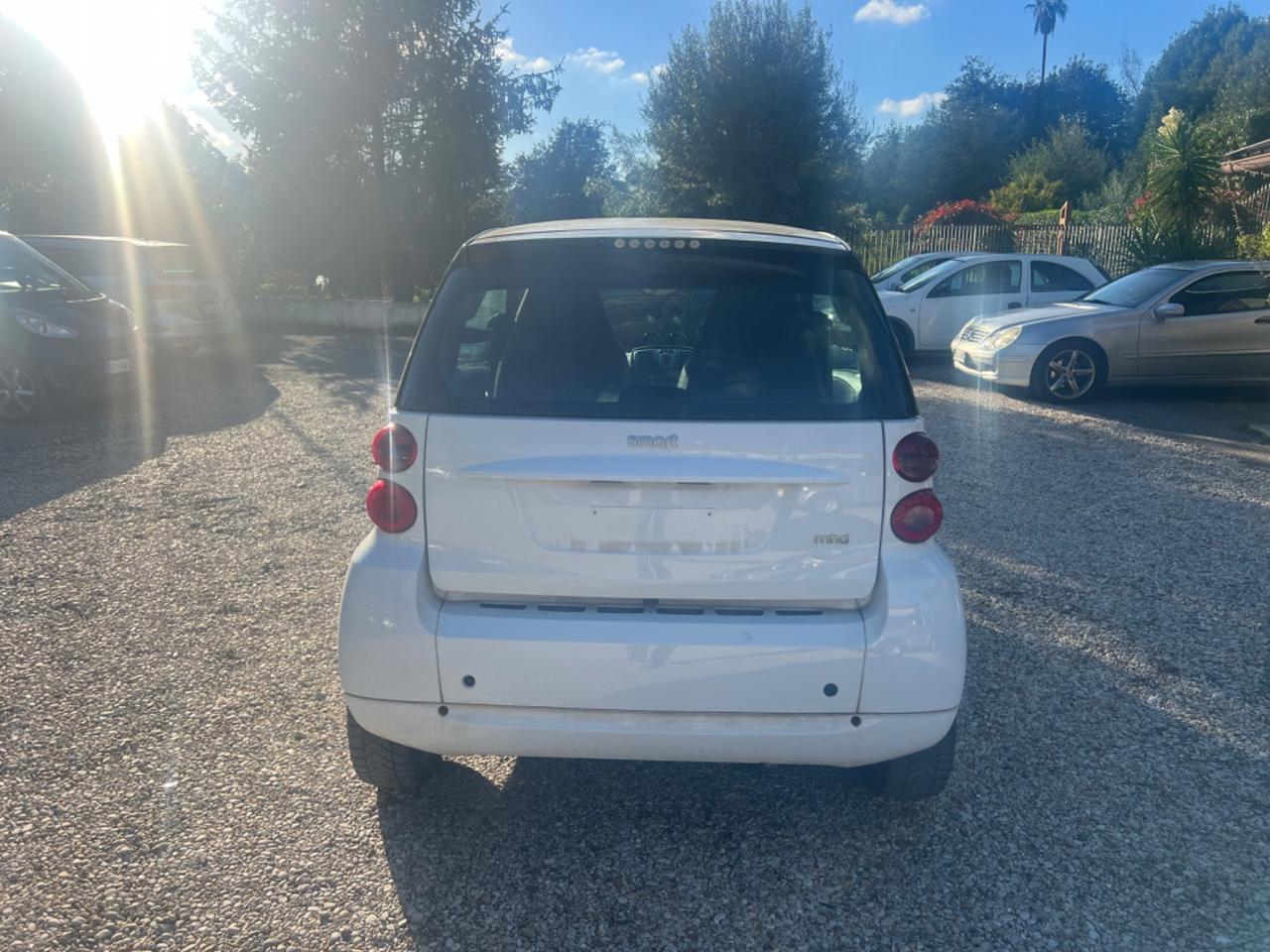 Smart ForTwo 1000 52 kW MHD coupé passion