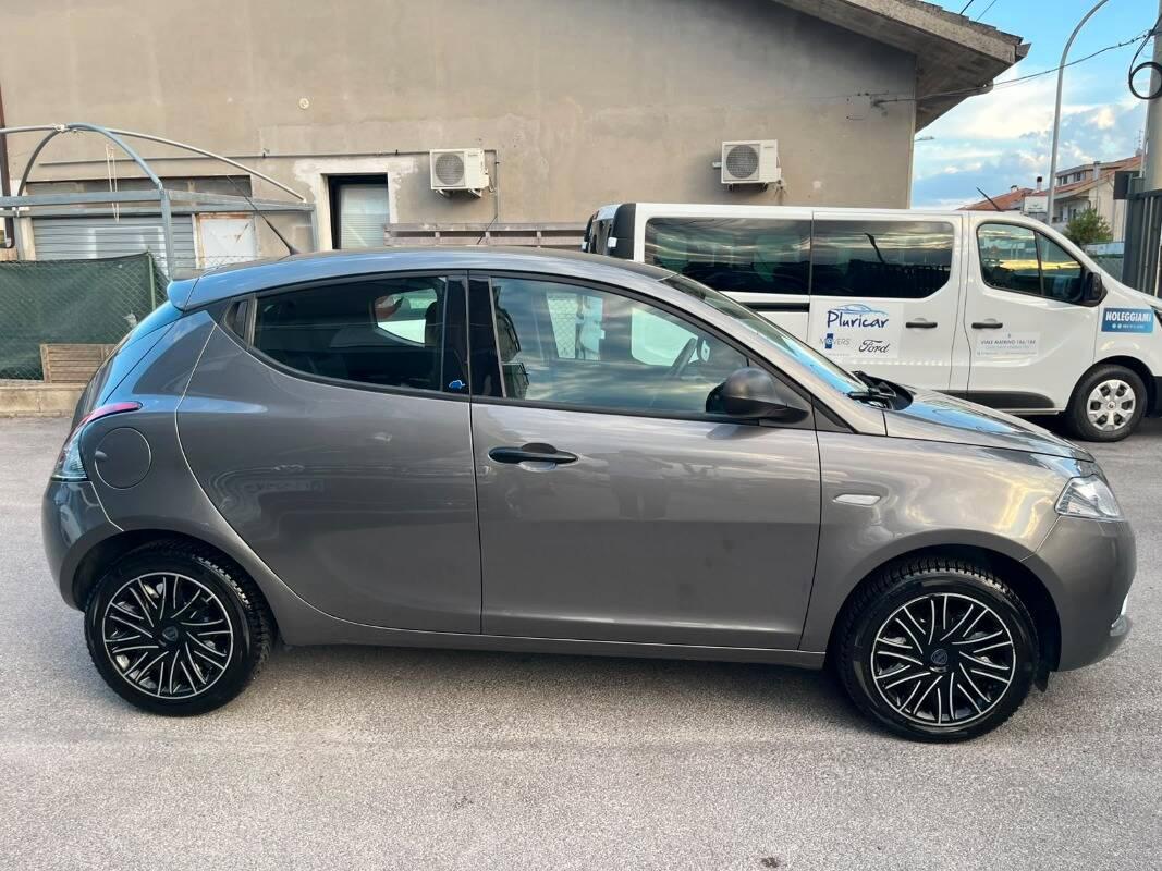Lancia Ypsilon 1.2 Elefantino Blu ecochic Gpl 69cv my19