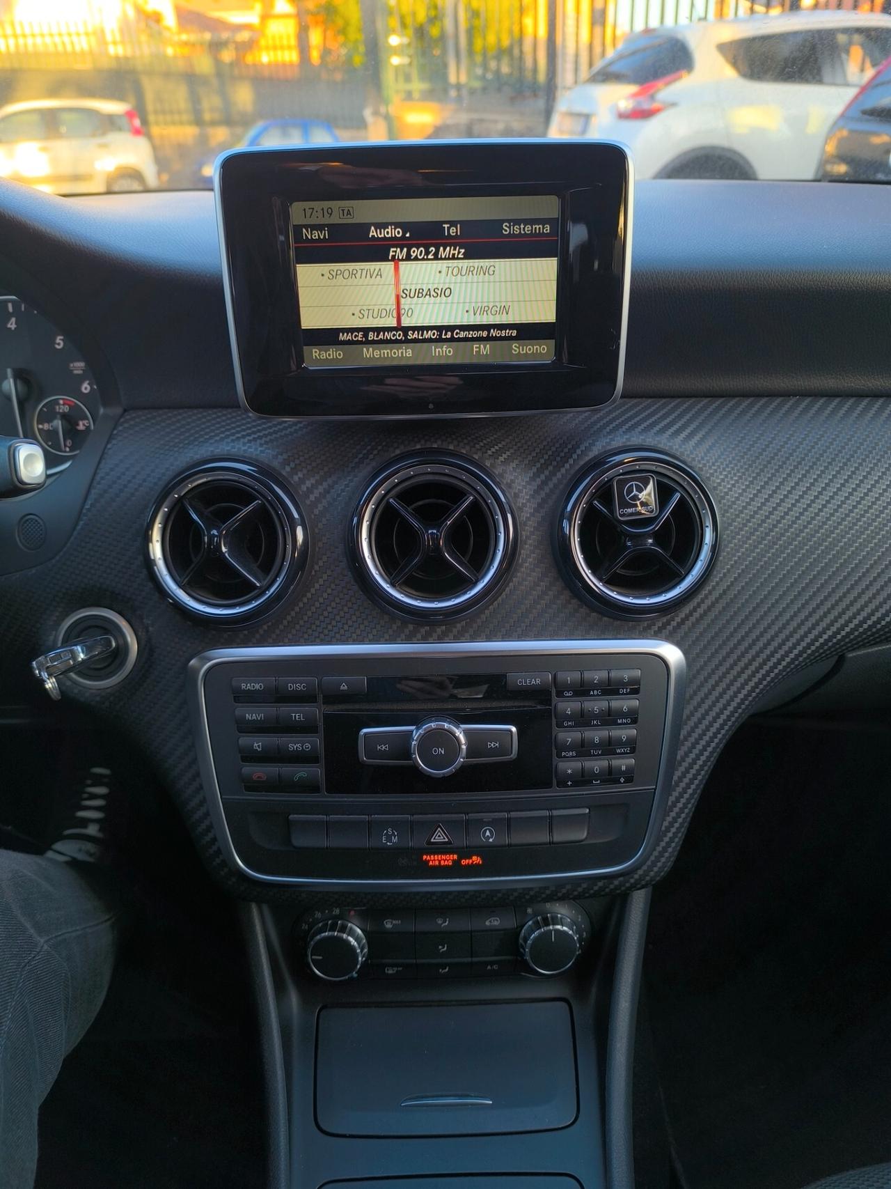 Mercedes-benz GLA 180 GLA 180 CDI Automatic Premium