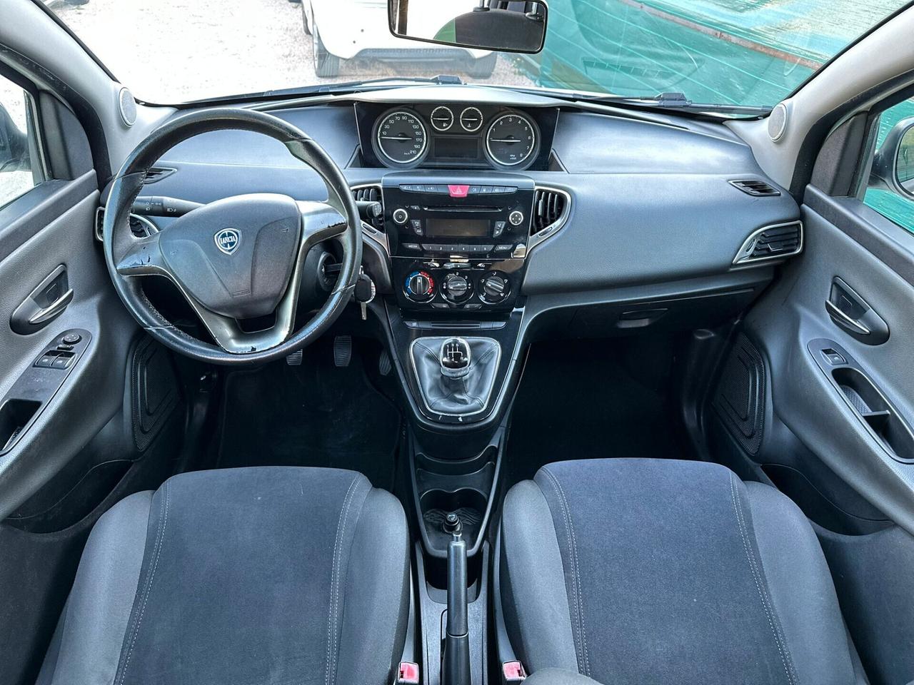 Lancia Ypsilon 1.2 69 CV GPL Ecochic Gold!!