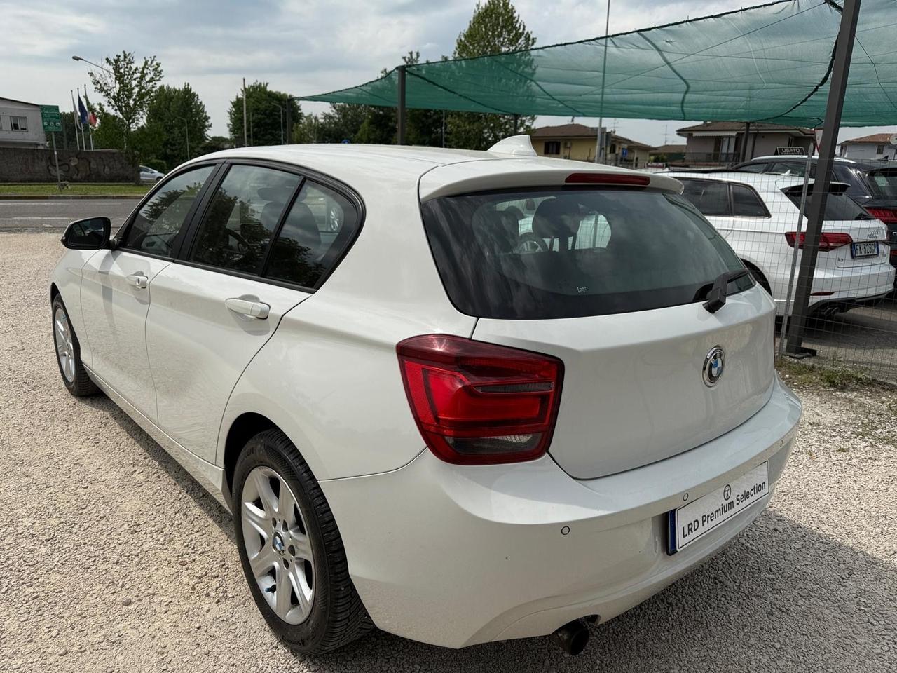 Bmw 114 114d 5p. Unique