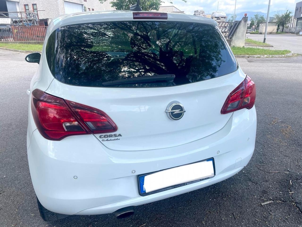 Opel Corsa 1.4 90CV GPL Tech 5 porte Innovation per Neopatentati 2017