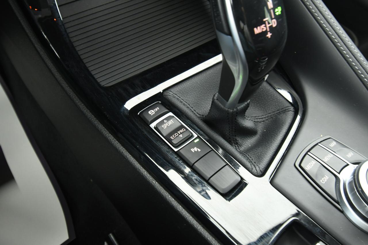 BMW X2 sdrive18d Business X auto CAMERA+BLUETOOTH+LED