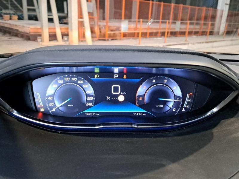 PEUGEOT 3008 BLUEHDI 130 EAT8 SES BUSINESS SUV