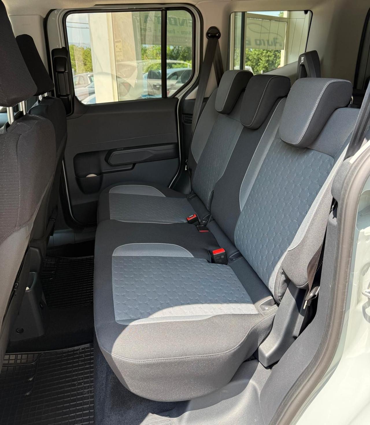 Ford Tourneo Courier Tourneo Courier 1.0 EcoBoost Titanium