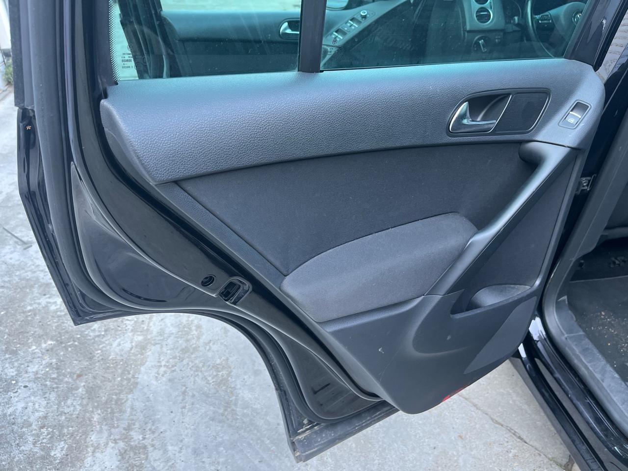 Volkswagen Tiguan 2.0 TDI DPF 4MOTION DSG Sport & Style