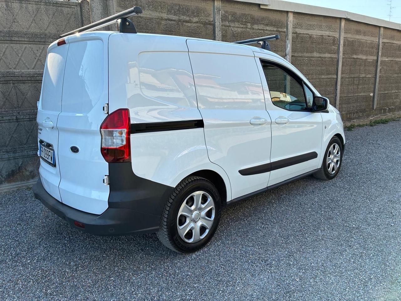 Ford Transit Courier 1.5 TDCi 75CV Van Trend
