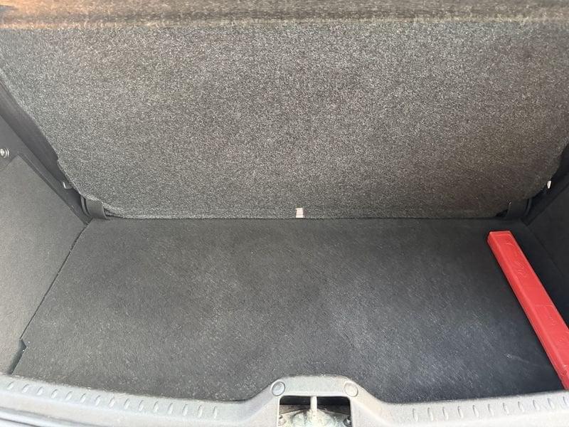 Lancia Ypsilon Ypsilon 1.2 8v ORO IDONEA NEOPATENTATI PRONTA CONSEGNA