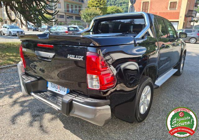 TOYOTA Hilux 2.4 D-4D 4WD 4 porte Double Cab Lounge