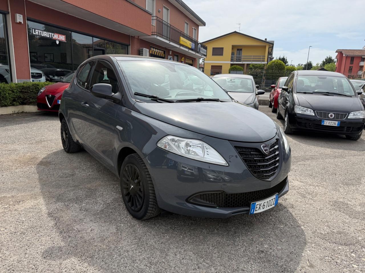 Lancia Ypsilon 1.2 69 CV 5 porte Elefantino