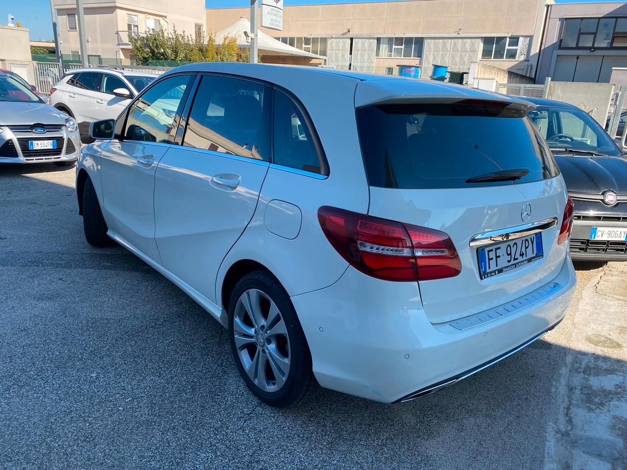 Mercedes-benz B 180 110CV | 2017