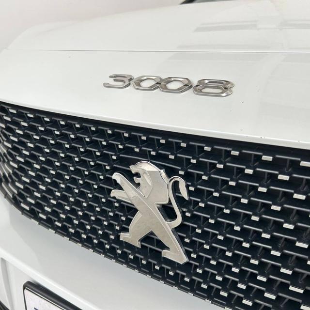 PEUGEOT 3008 Hybrid4 300 e-EAT8 GT
