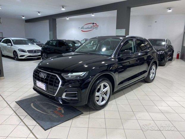 AUDI Q5 35 TDI S tronic Business