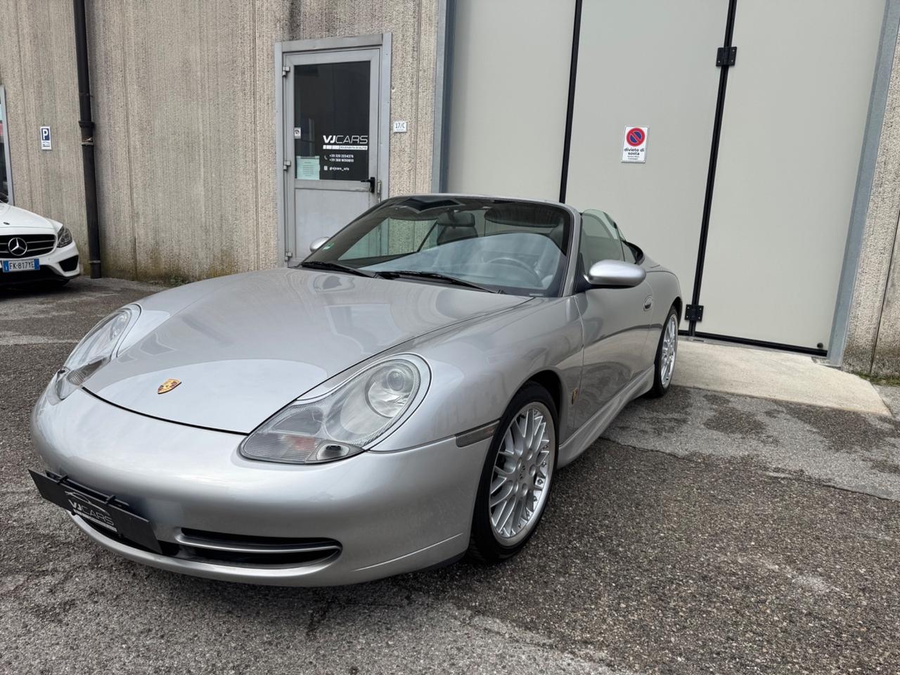 Porsche 911 Carrera Cabriolet