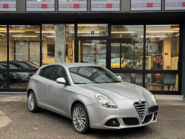 ALFA ROMEO Giulietta 1.6 JTDm-2 105 CV Distinctive