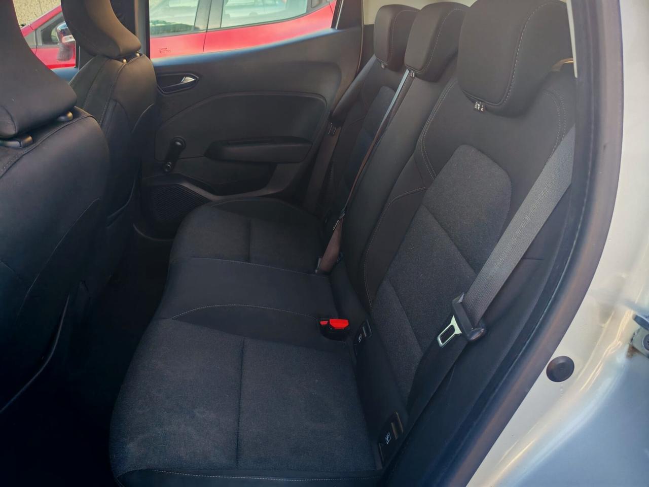 Renault Clio Full Hybrid E-Tech 140 CV 5 porte Intens C/A