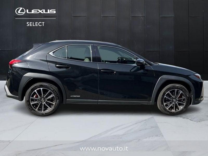 Lexus UX Hybrid Executive 2WD MY22