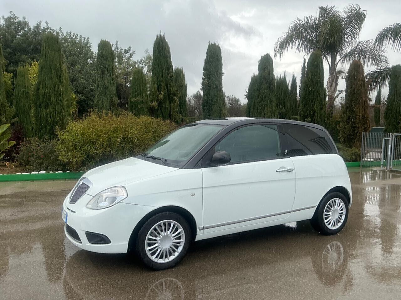 LANCIA YPSILON 1.2 BENZINA -2010