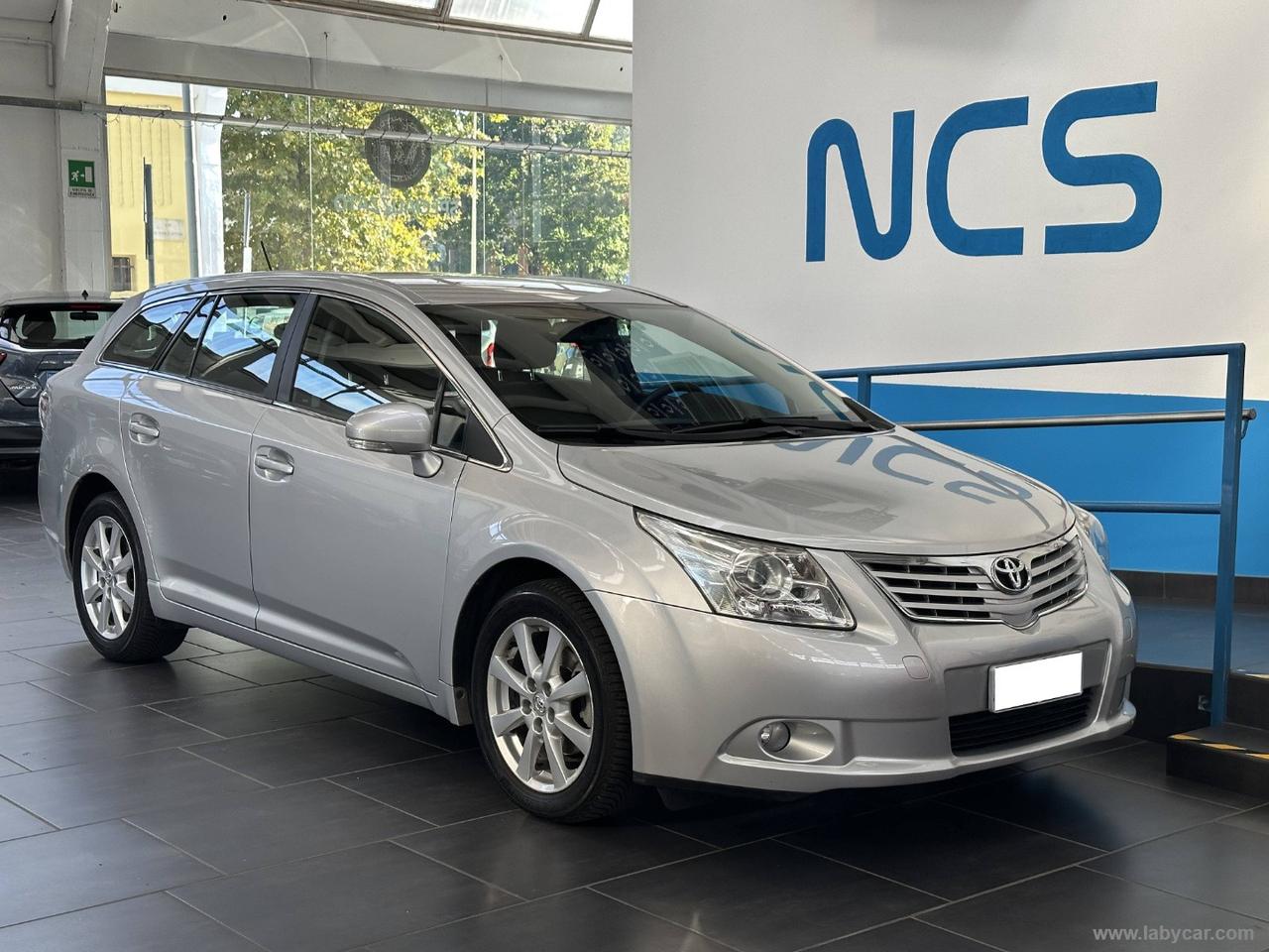 TOYOTA Avensis 2.0 D-4D Wagon Executive