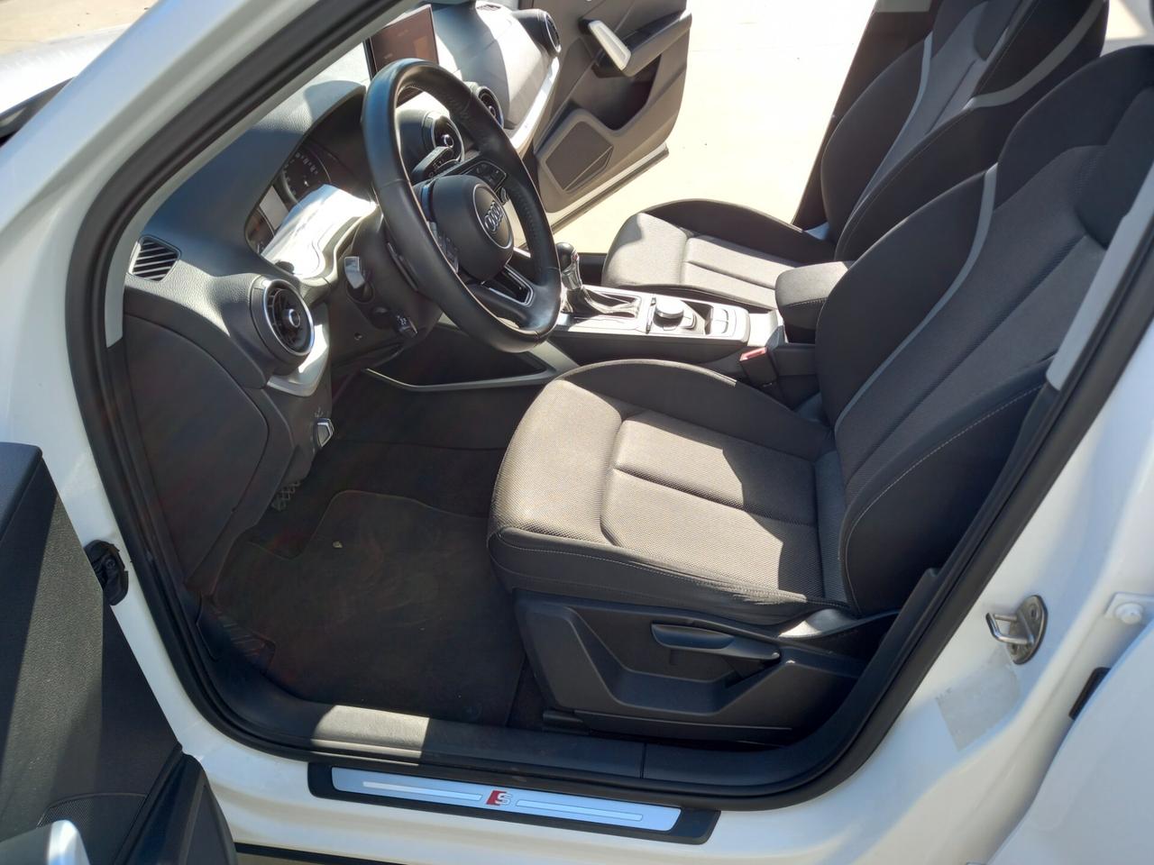 Audi Q2 30 TFSI S tronic line Edition