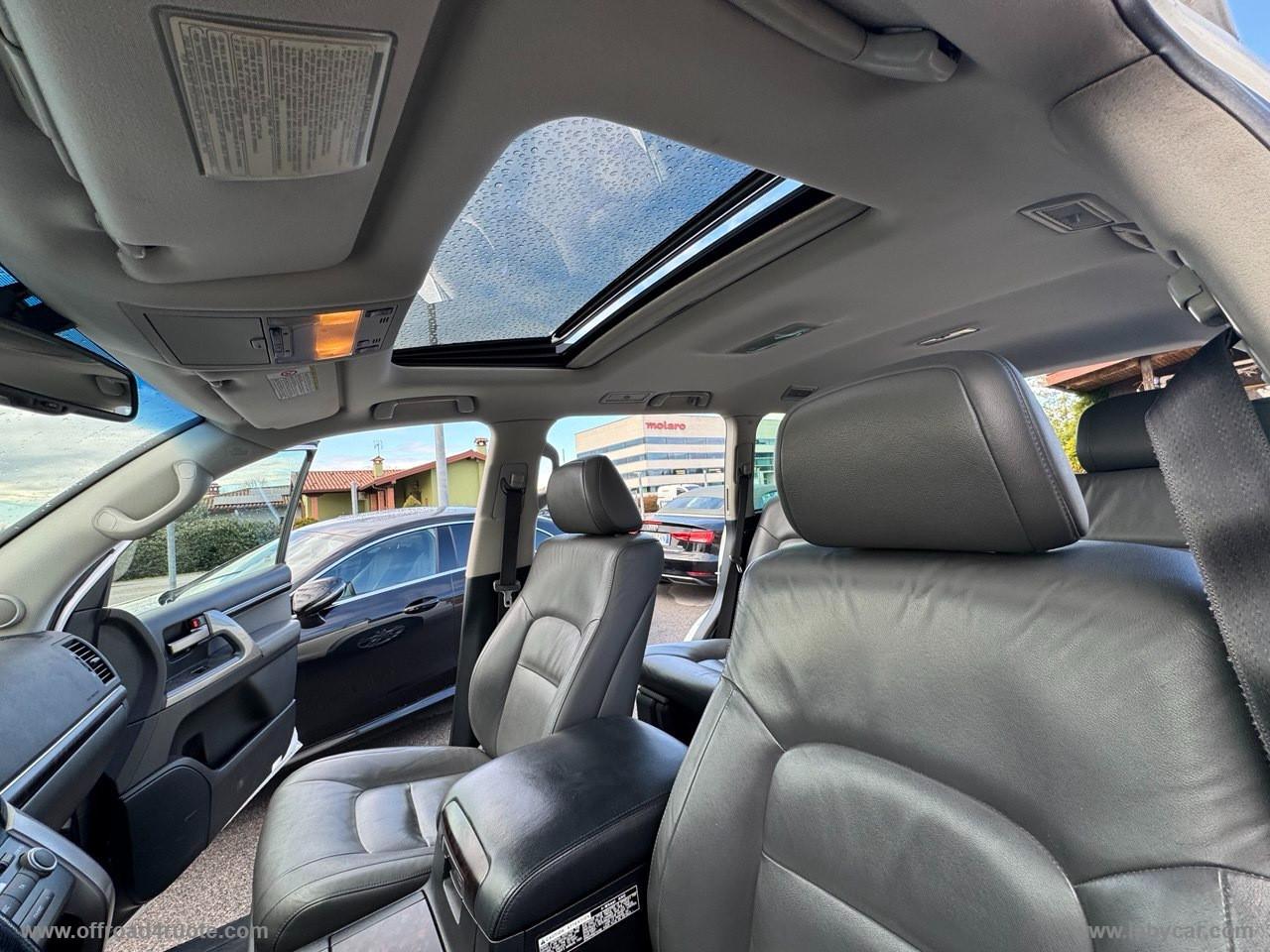 TOYOTA Land Cruiser V8 4.5 D4-D 7 posti