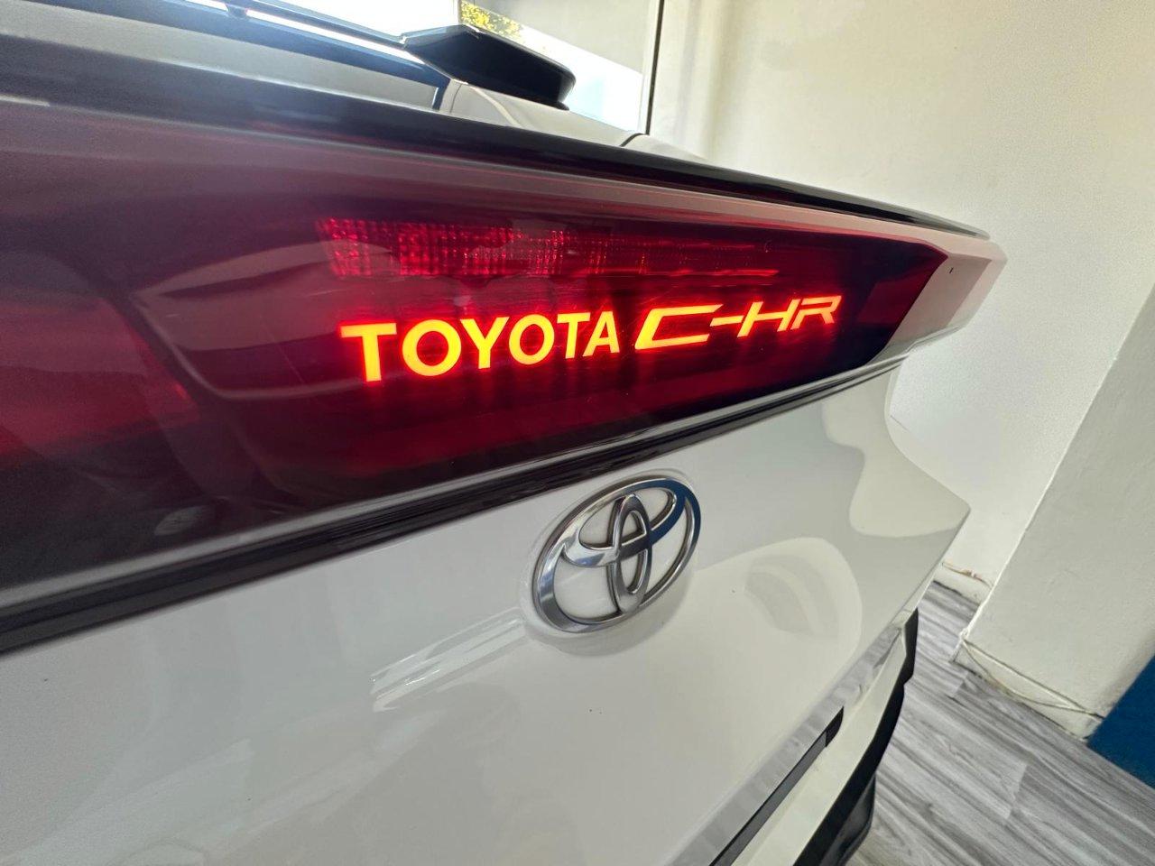 Toyota C-HR 2.0 hev Trend fwd e-cvt