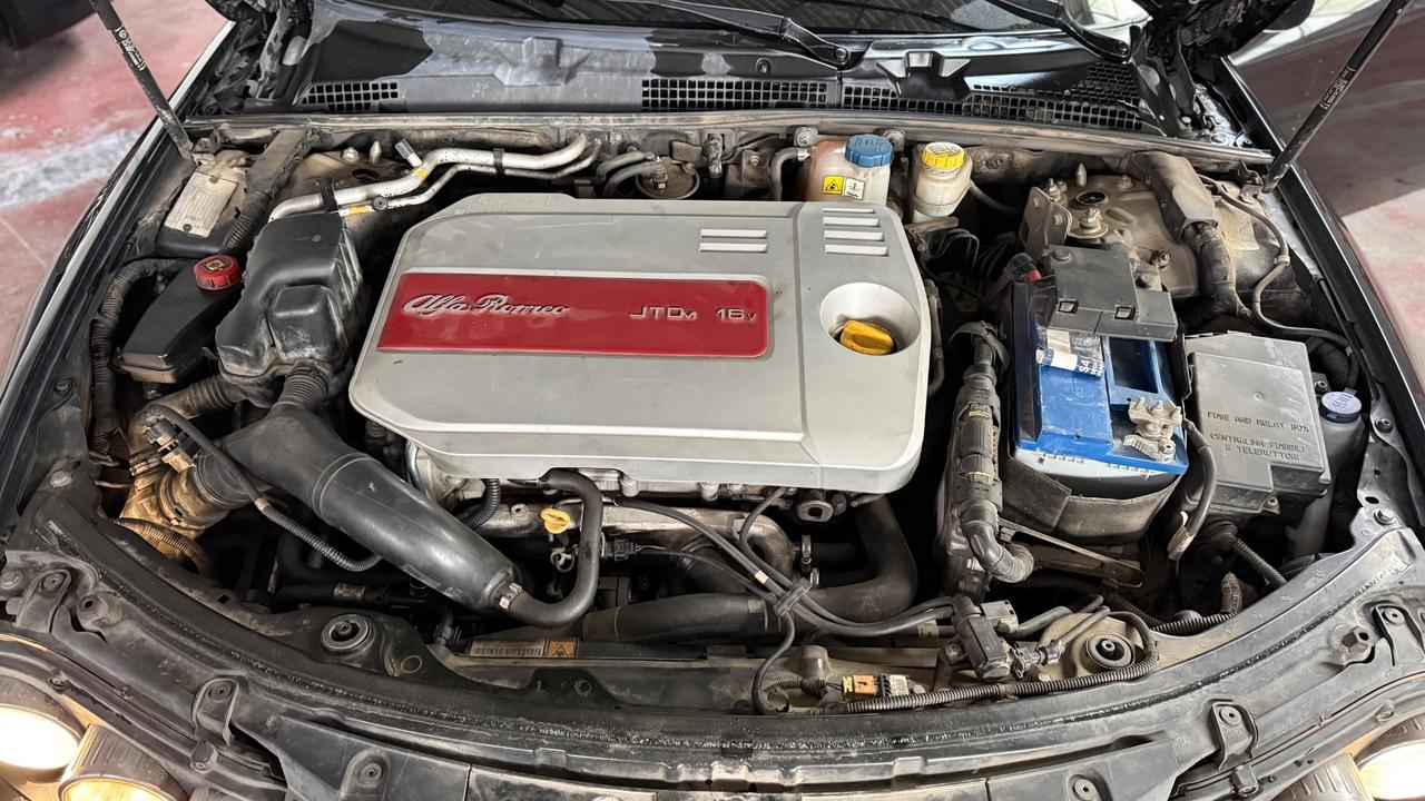 Alfa Romeo 159 1.9 JTDm 16V Sportwagon TI