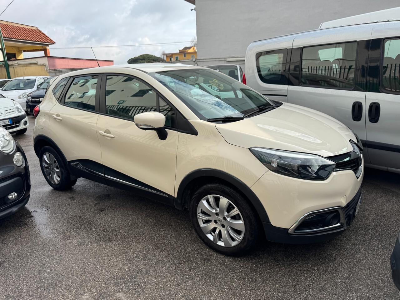 Renault Captur 1.5 dCi 8V 90 CV Start&Stop Energy R-Link GARANZIA 12 MESI Prezzo al pubblico