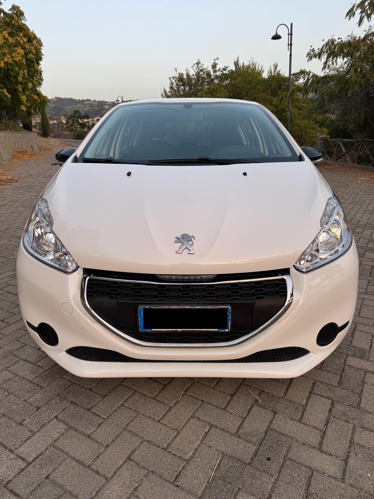 Peugeot 208 1.4 HDi 68Cv Euro6 2015