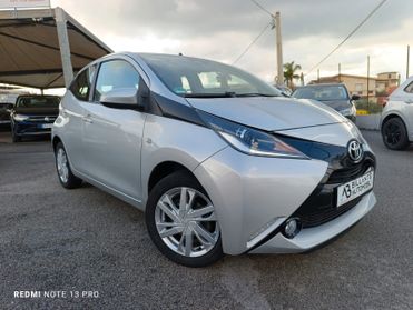 Toyota Aygo 1.0 VVT-i 69 CV 3 porte x-cool TSS 2017