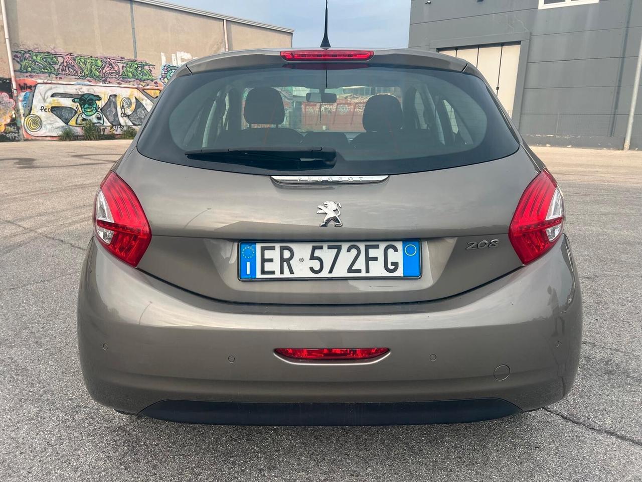 Peugeot 208 1.2 VTi 82 CV 5 porte Allure