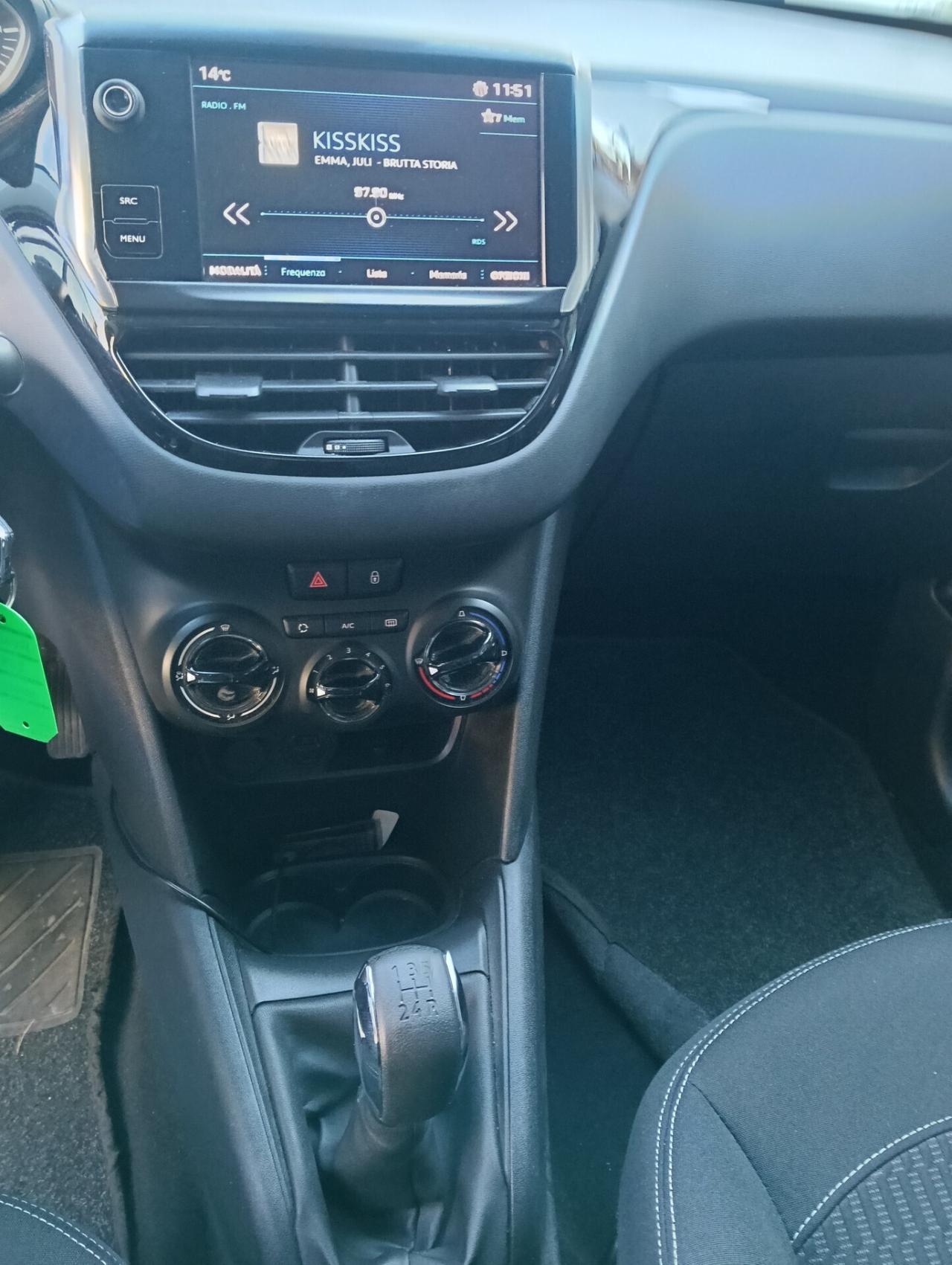 Peugeot 208 PureTech 82 5 porte Allure