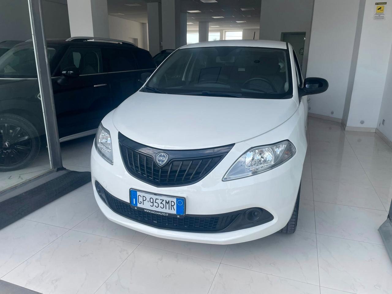 Lancia Ypsilon 1.0 FireFly 5 porte S&S Hybrid Alberta Ferretti
