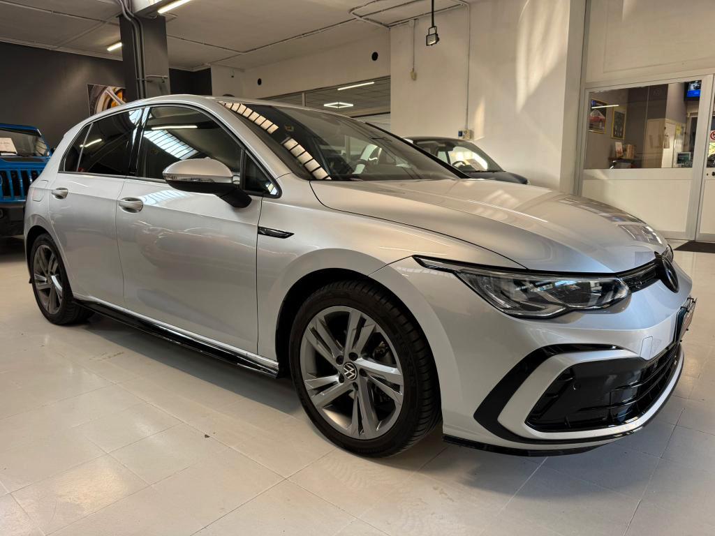 Volkswagen Golf 2.0 tdi R-LINE 150cv dsg