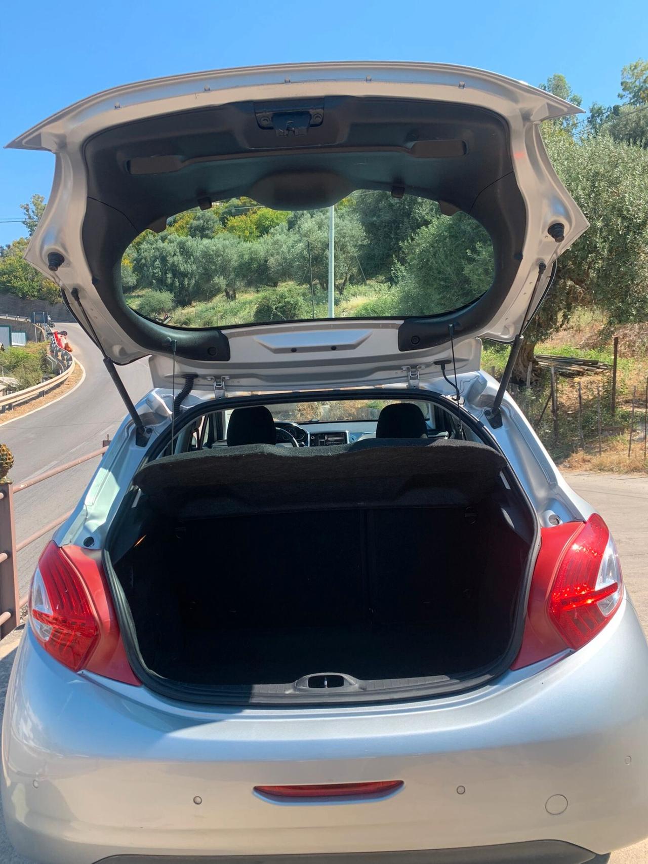 Peugeot 208 1.2 VTi 82 CV 5 porte Allure