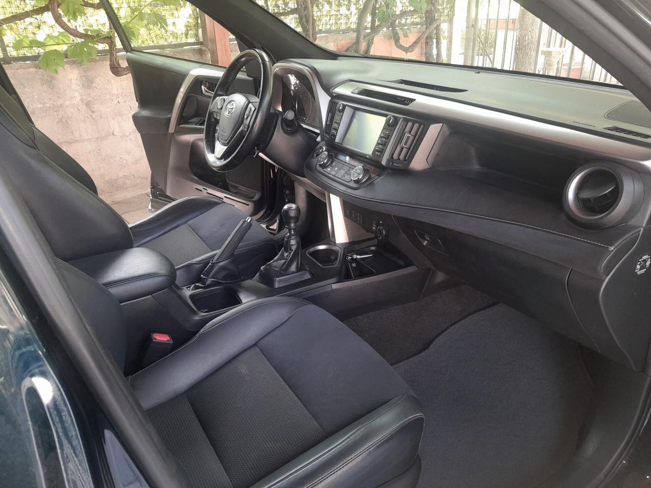 Toyota RAV 4 RAV4 2.0 D-4D 2WD Exclusive