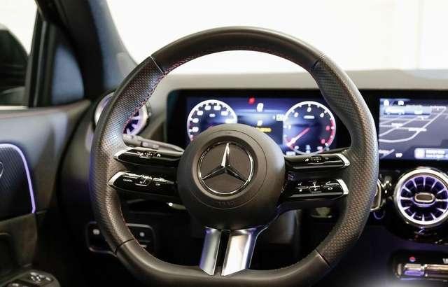 Mercedes-Benz GLA 200 NEW AMG PREMIUM SPORT MBUX KAMERA ACC WIDESCREEN