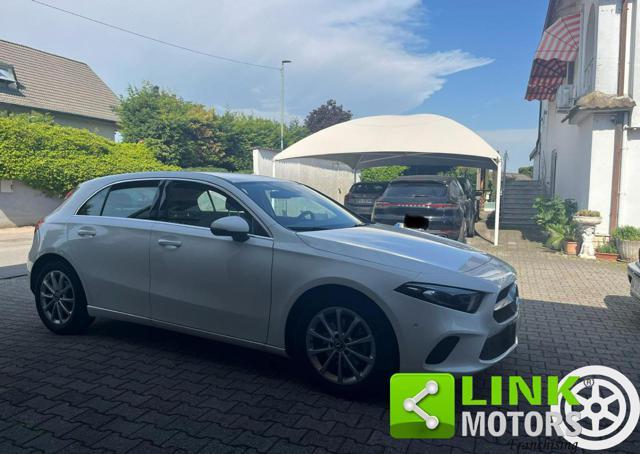 MERCEDES-BENZ A 200 Sport