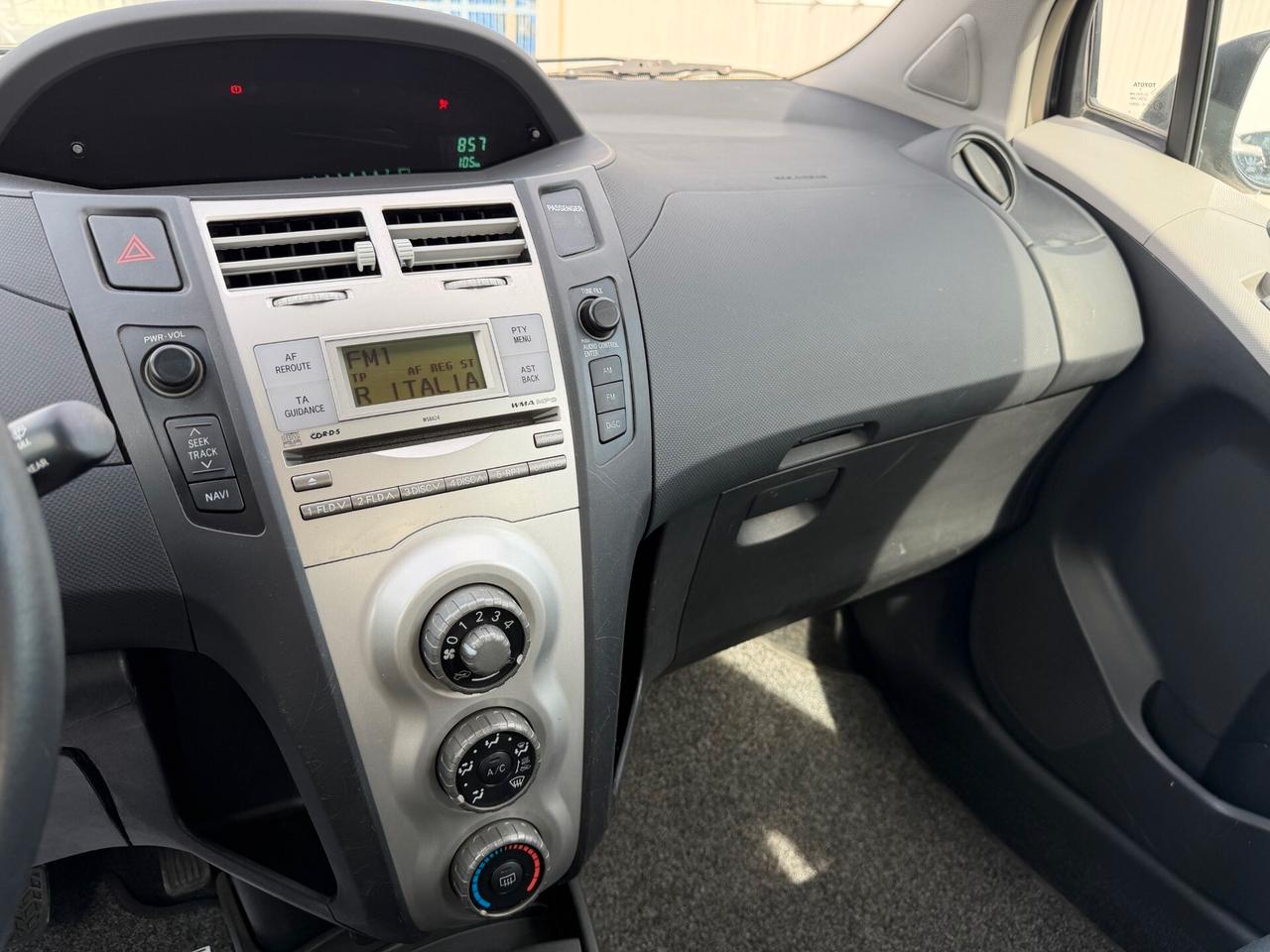 TOYOTA Yaris 1.0 Benzina 3p. NEOPATENTATI