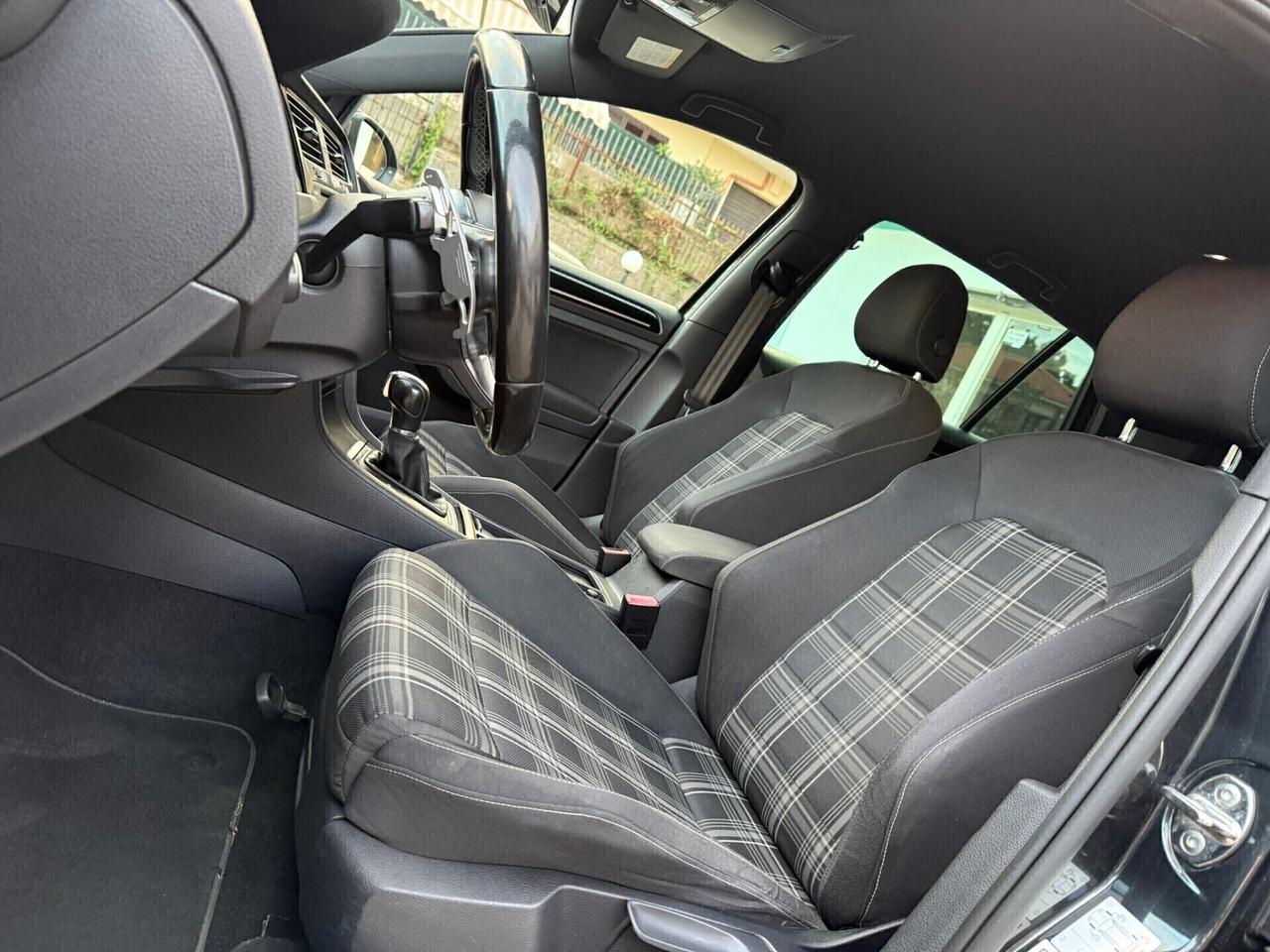 Volkswagen Golf 7 GTD DSG 2.0 Tdi 184Cv